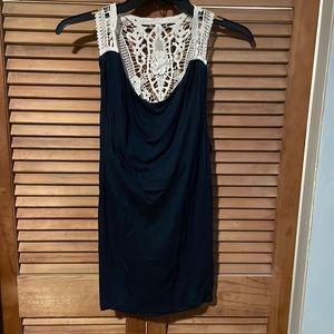 banana republic navy tank top, size M